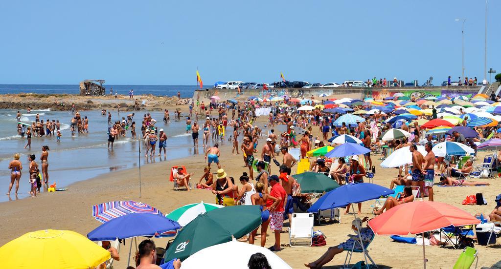 Casa Alevines Hostel & Suites Punta del Este Ngoại thất bức ảnh